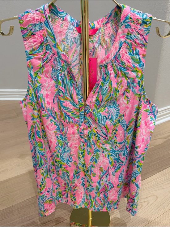 Lilly Pulitzer Tops - Lilly Pulitzer Pink Tropical Button-Front Blouse